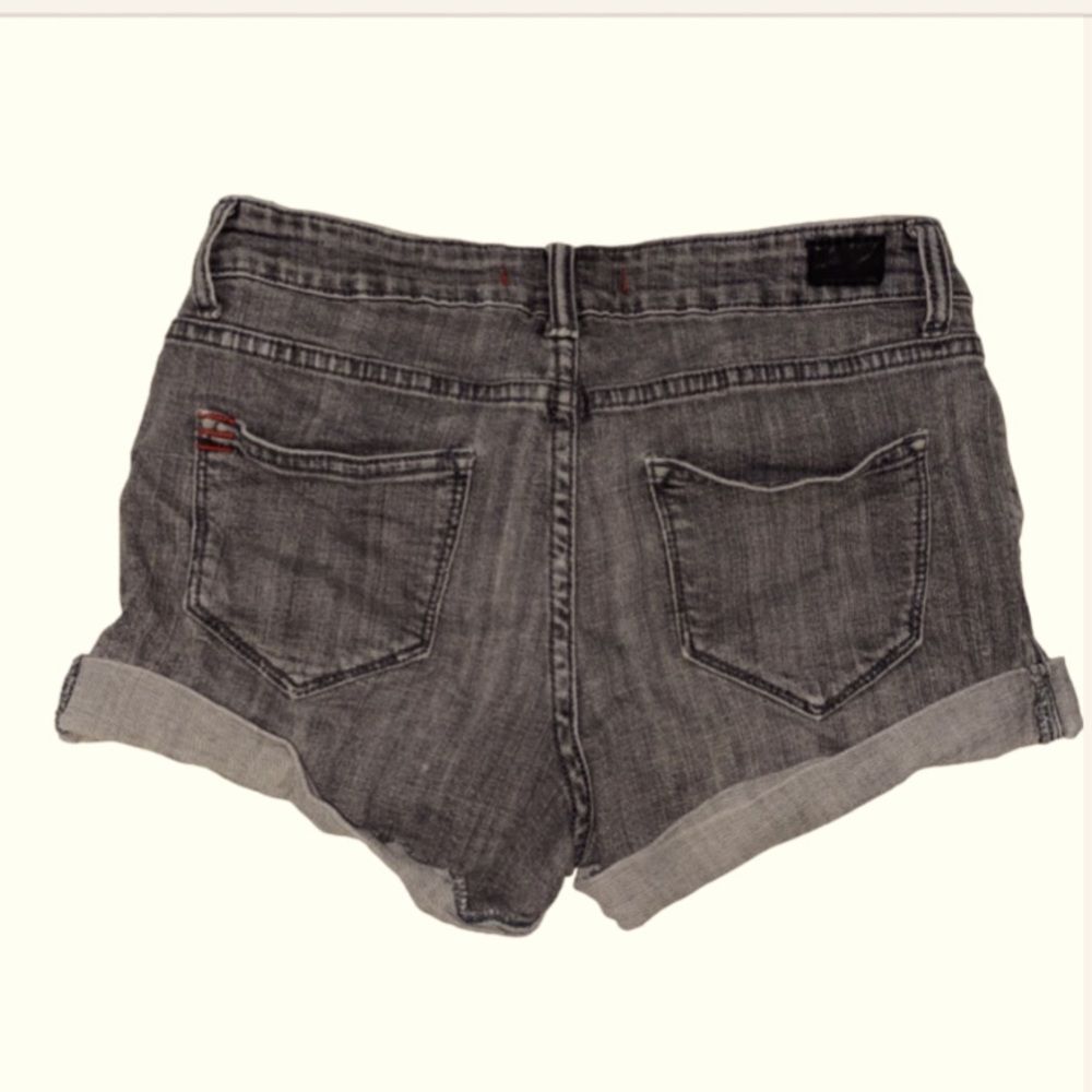 BDG Shortie 29 Grey Stretchy Denim Short Booty Short Used Good Condition Gray
